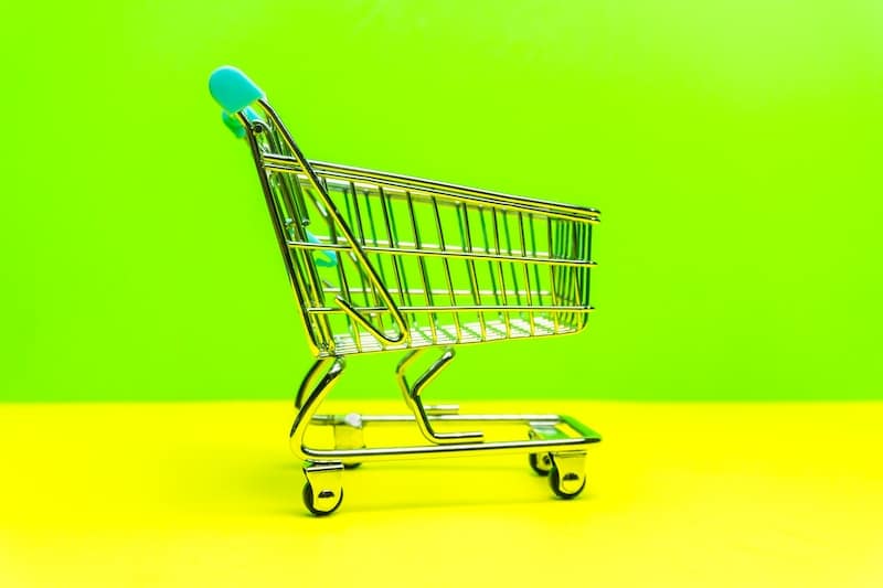 miniature shopping cart shopify free shipping concept
