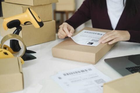 how to ship clothes canada post