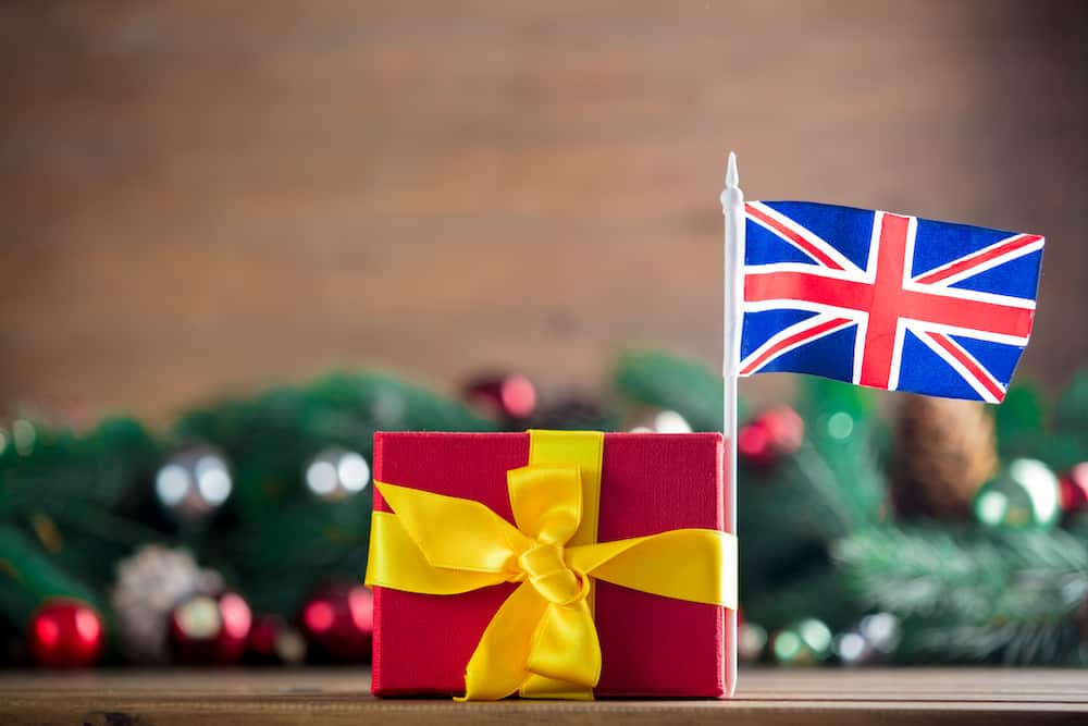Shipping from Canada to the UK: A Guide for Small Businesses